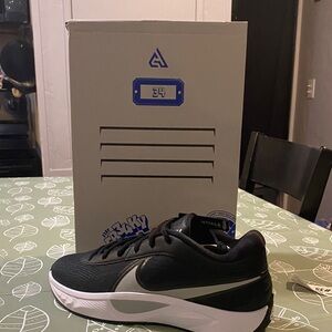 GIANNIS FREAK 6 Nike Black and White Men's Running Sneakers